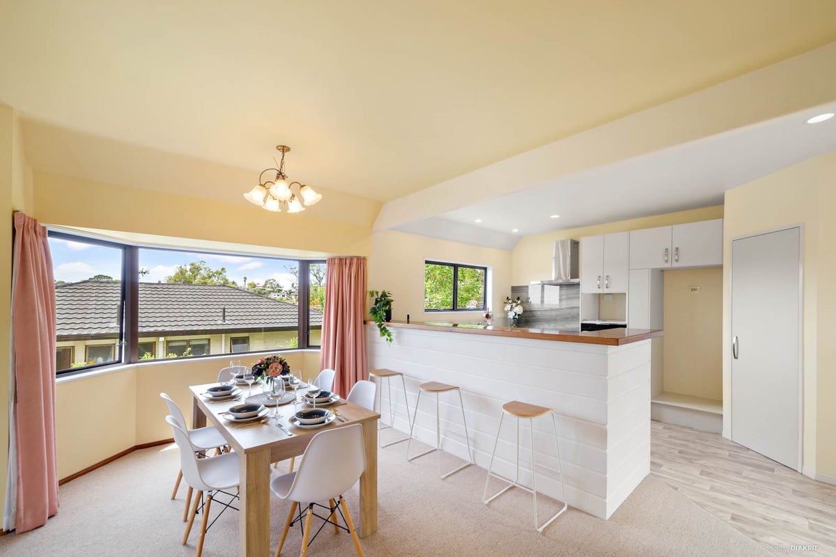 68 Redwing Street, Browns Bay, Auckland - Carousel 2