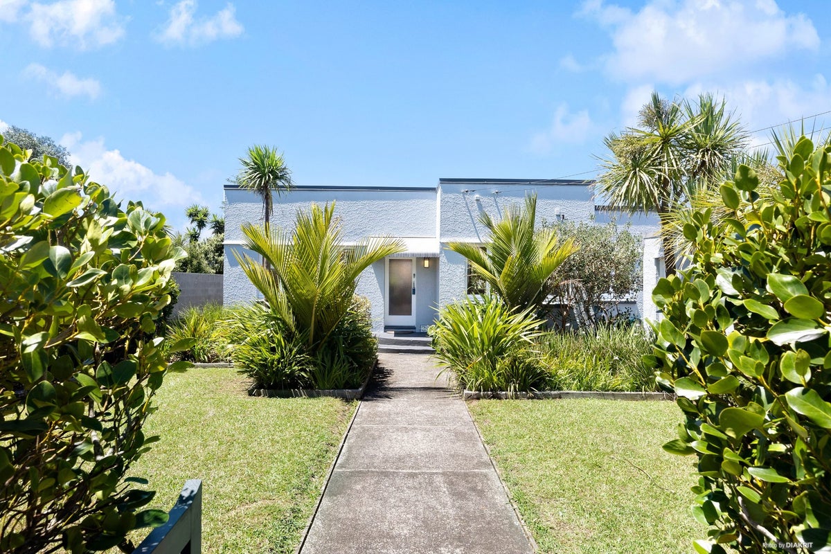 34 Arran Street, Avondale, Auckland - Carousel 1