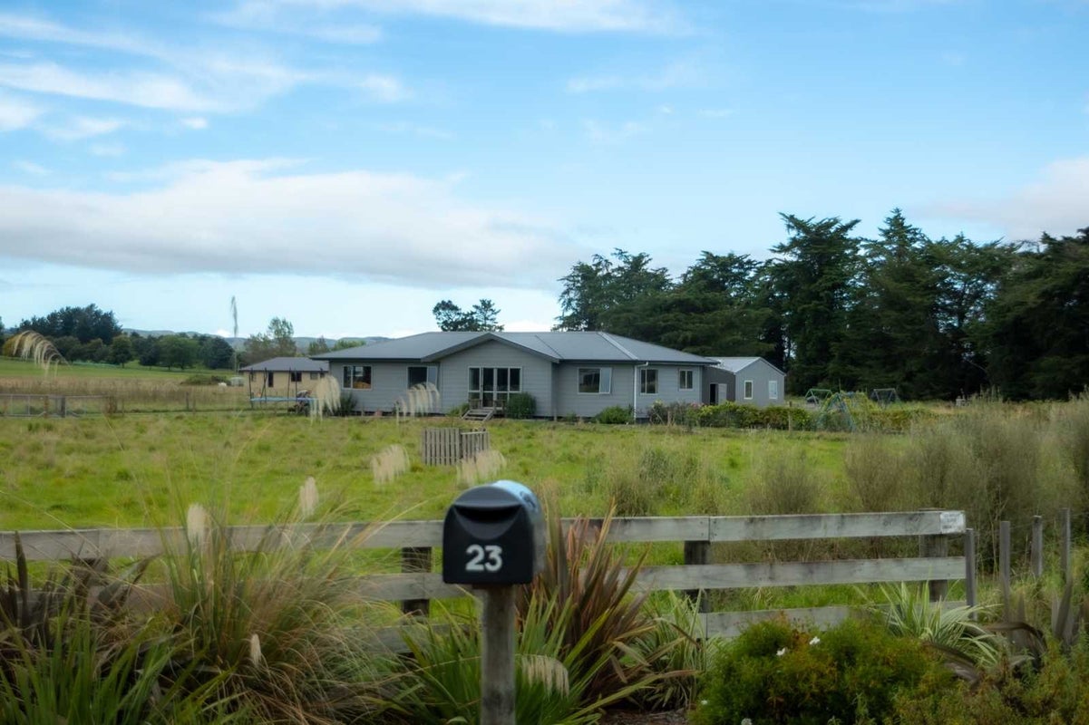 23 FARM RD, Waipukurau, Hawkes Bay - Carousel 1