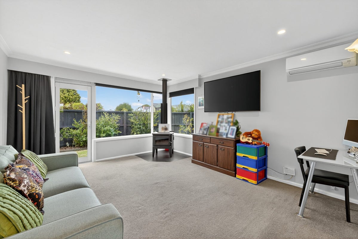 1 Quinns Road, Shirley, Christchurch - Carousel 2