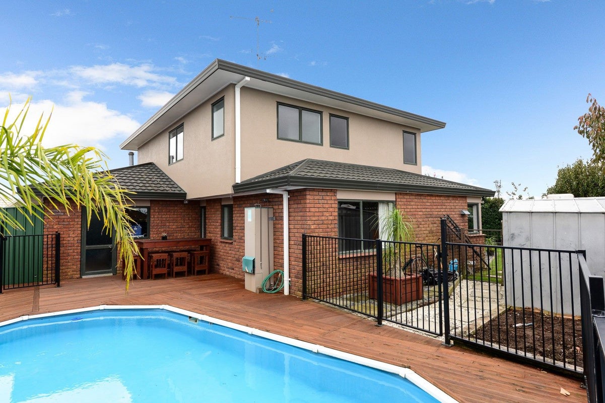 6 Ben Nevis Place, Nawton, Hamilton - Carousel 1