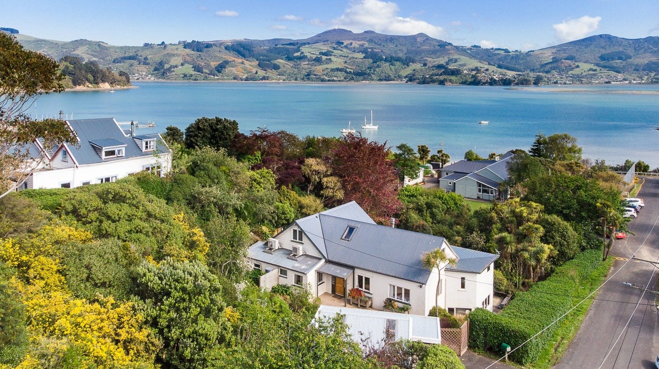 45 Waikana Street, Broad Bay, Dunedin - Carousel 2