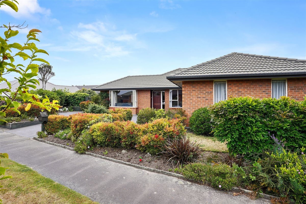 16 Bella Rosa Drive, Hei Hei, Christchurch - Carousel 21