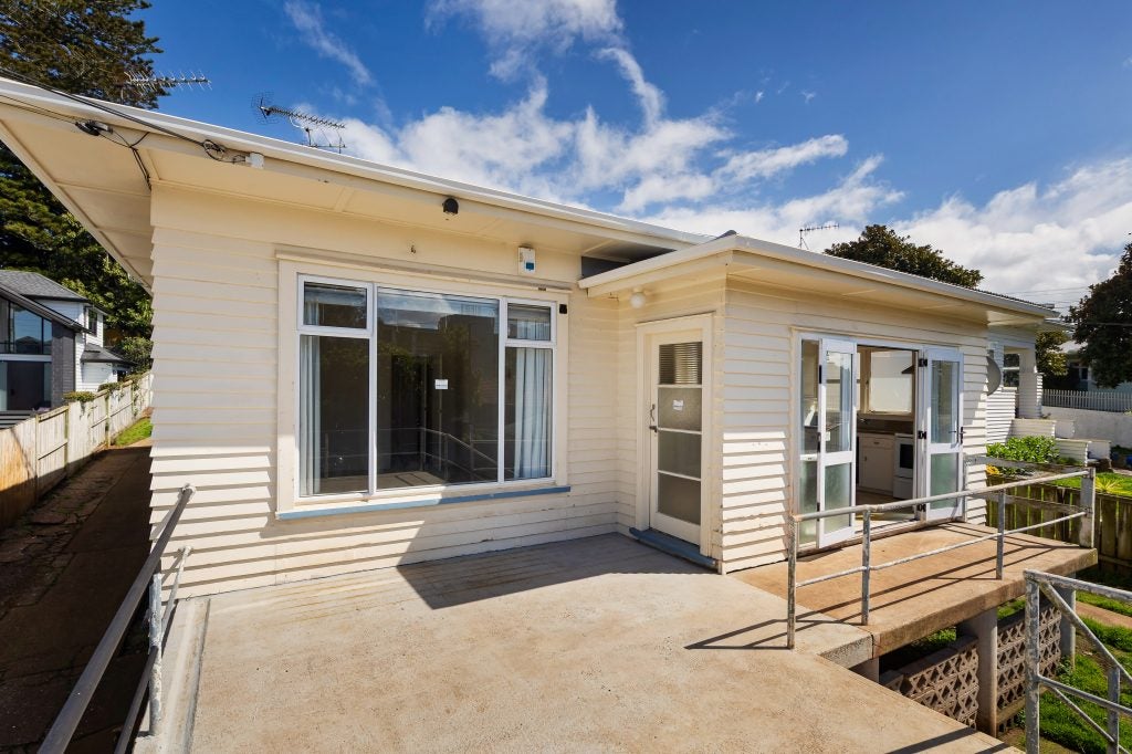 123 Mount Albert Road, Mount Albert, Auckland - Carousel 1