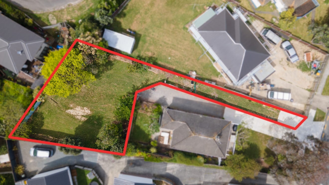 28A Dimock Street, Titahi Bay, Porirua - Carousel 1