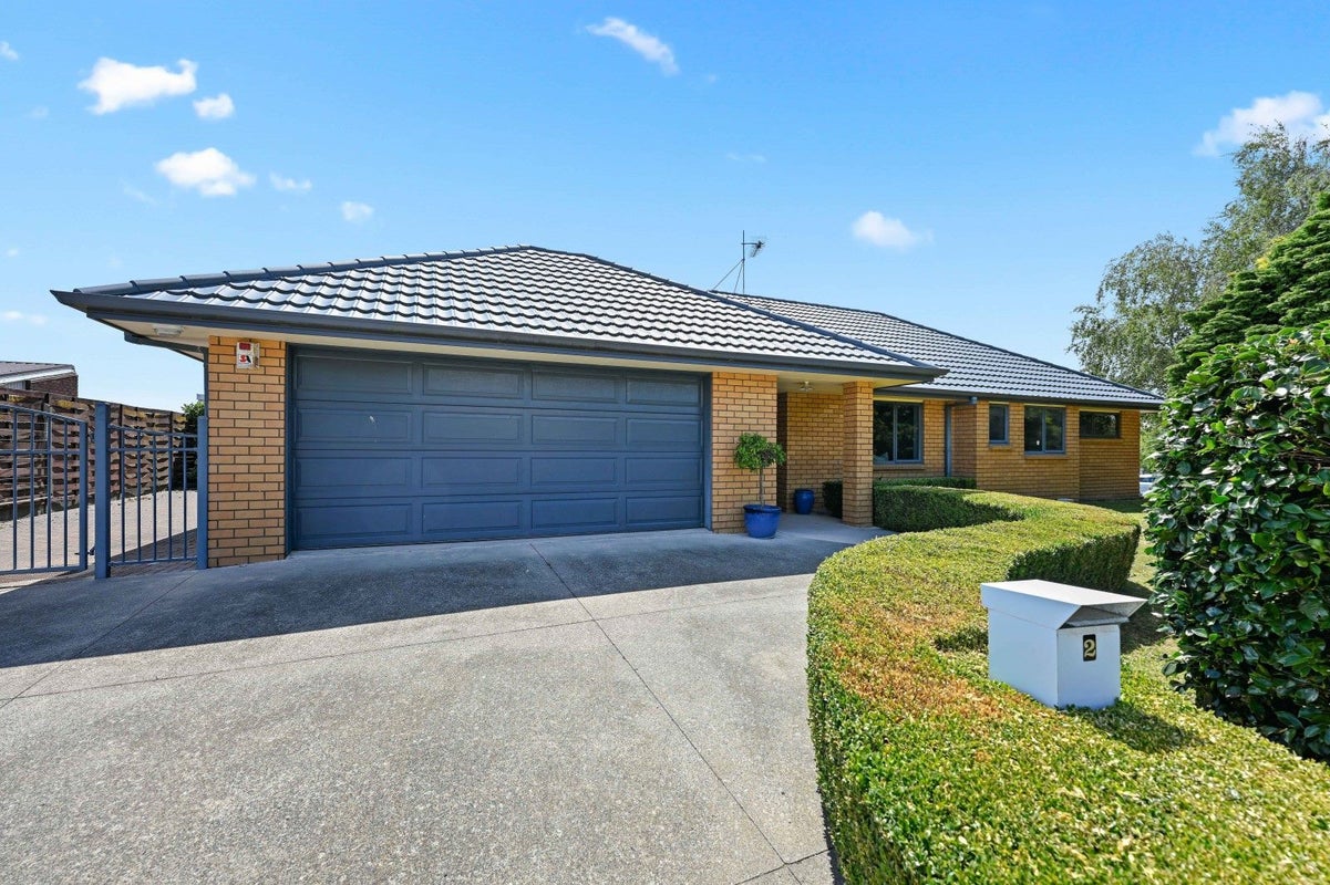 2 Wilfred Street, St Andrews, Hamilton - Carousel 1