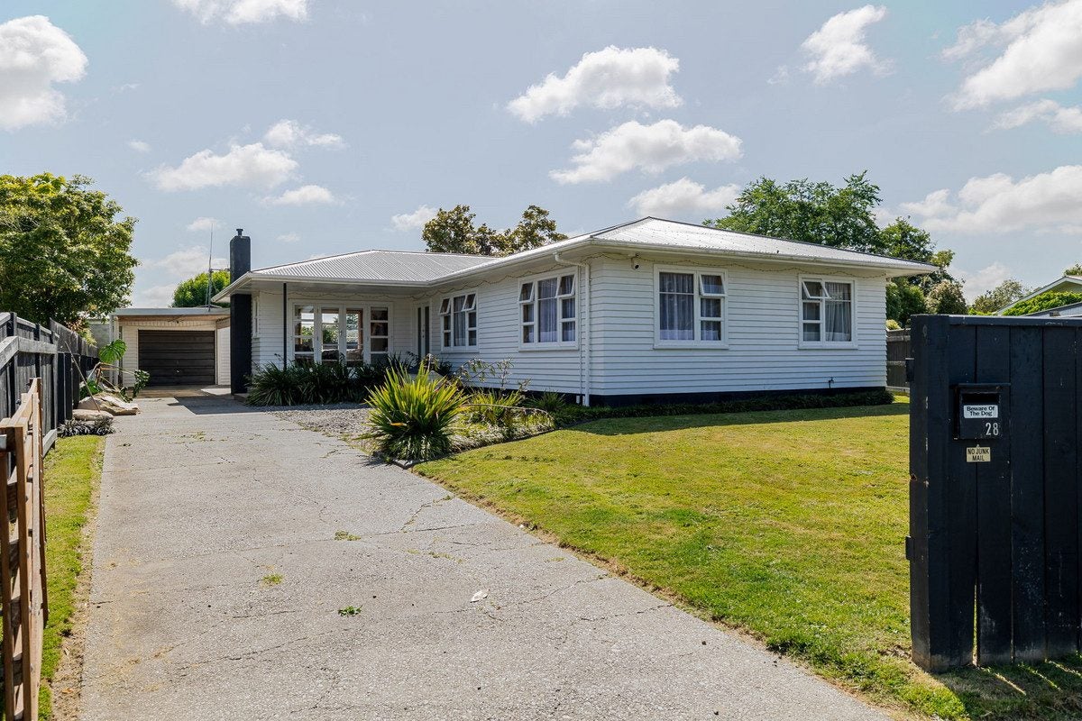 28 Winchester Street, Awapuni, Palmerston North - Carousel 23