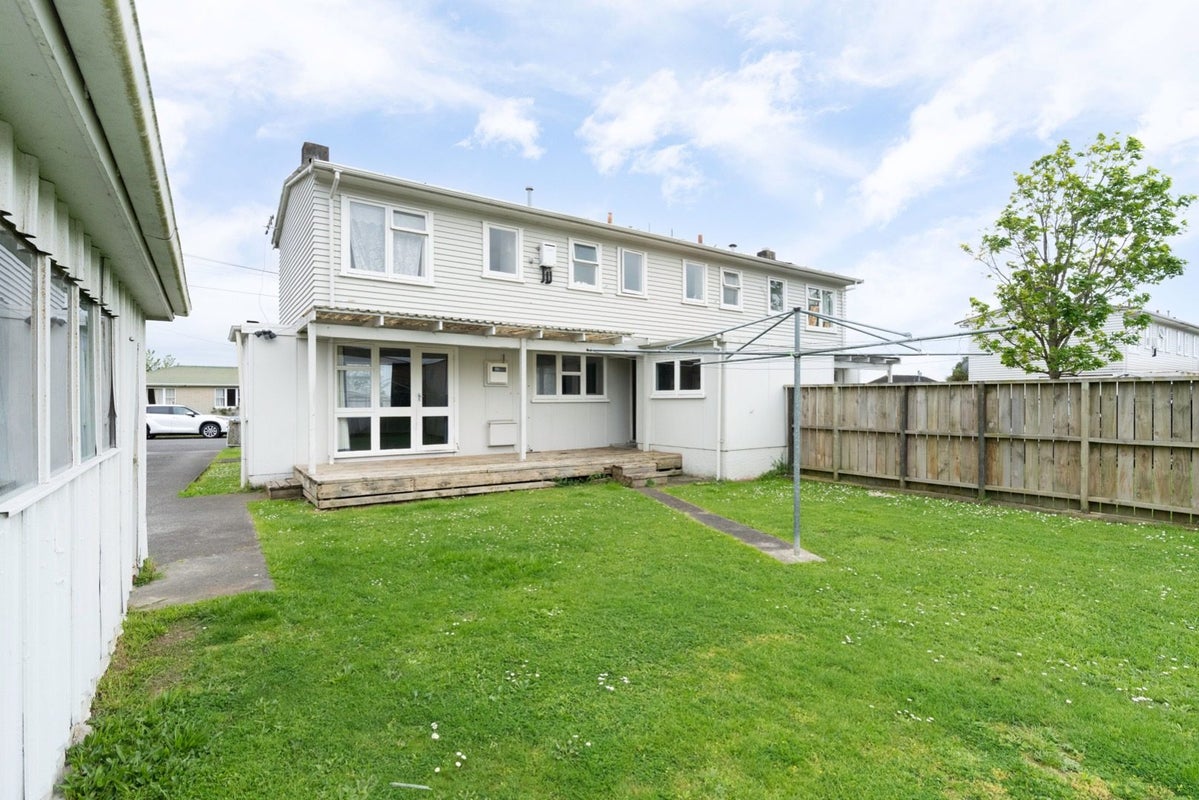 7 Mahoe Street, Levin, Levin - Carousel 2