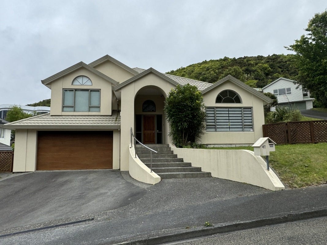 47 Vasanta Avenue, Ngaio, Wellington - Carousel 1