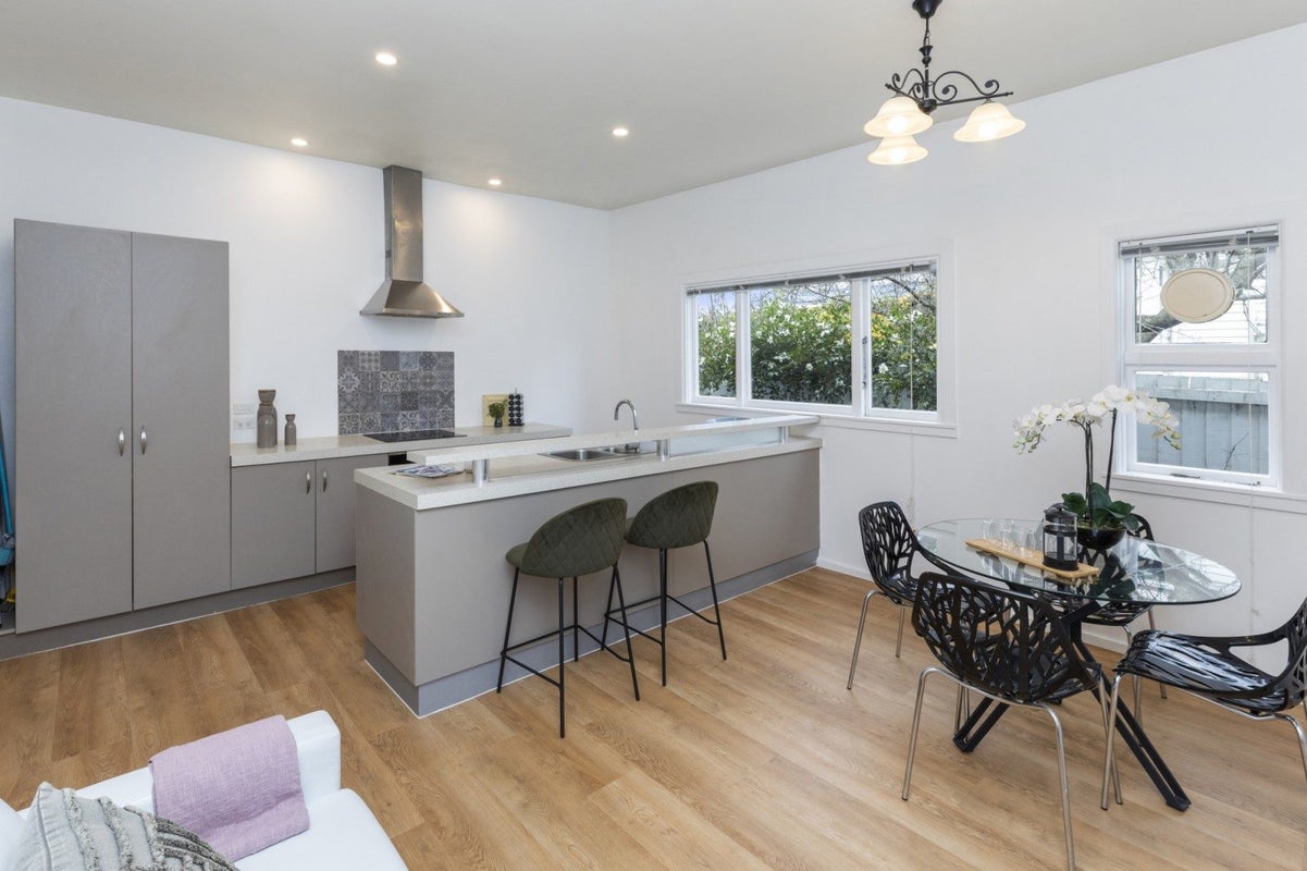 18 Sullivan Avenue, Woolston, Christchurch - Carousel 2