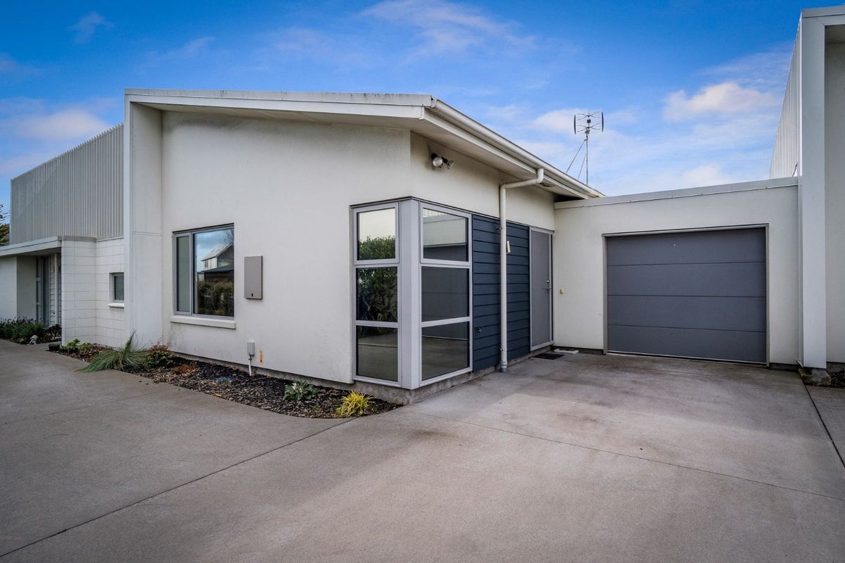 2/71 Corsair Drive, Wigram, Christchurch - Carousel 2