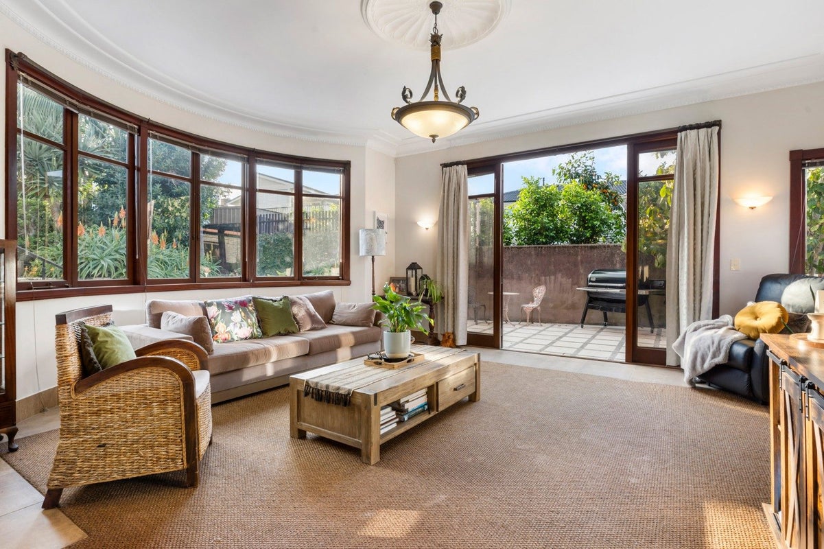 14 Hartland Avenue, Glendowie, Auckland - Carousel 1