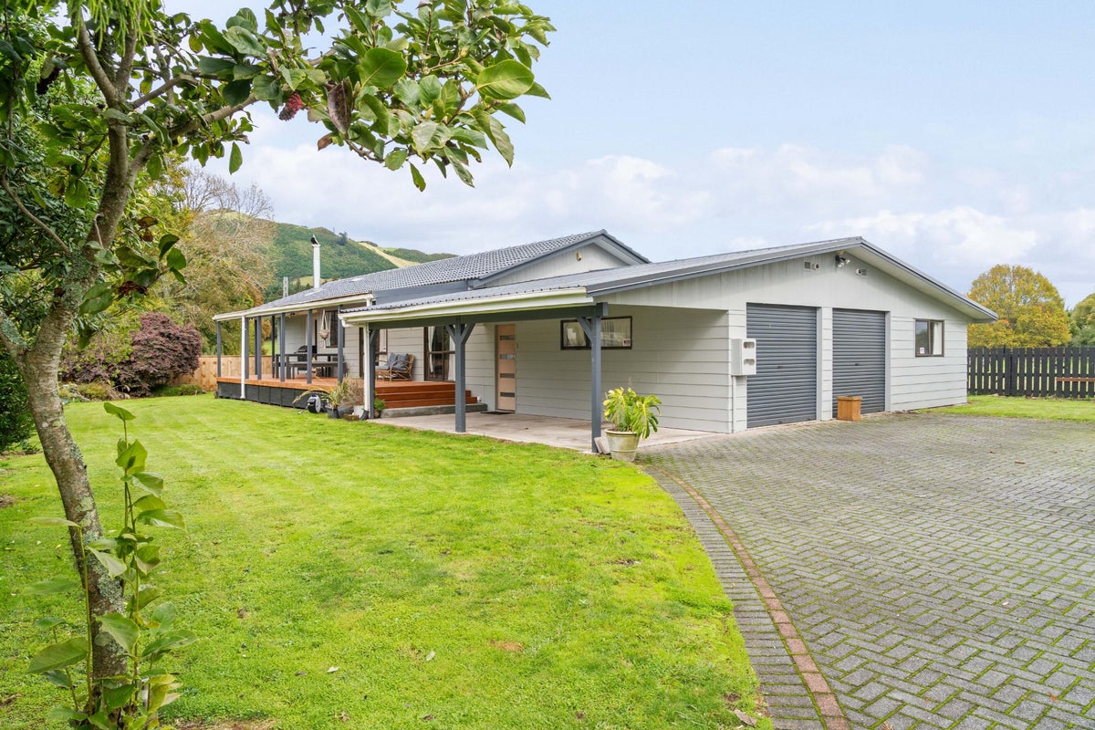 3 Brookdale Drive, Ngongotaha, Rotorua - Carousel 1