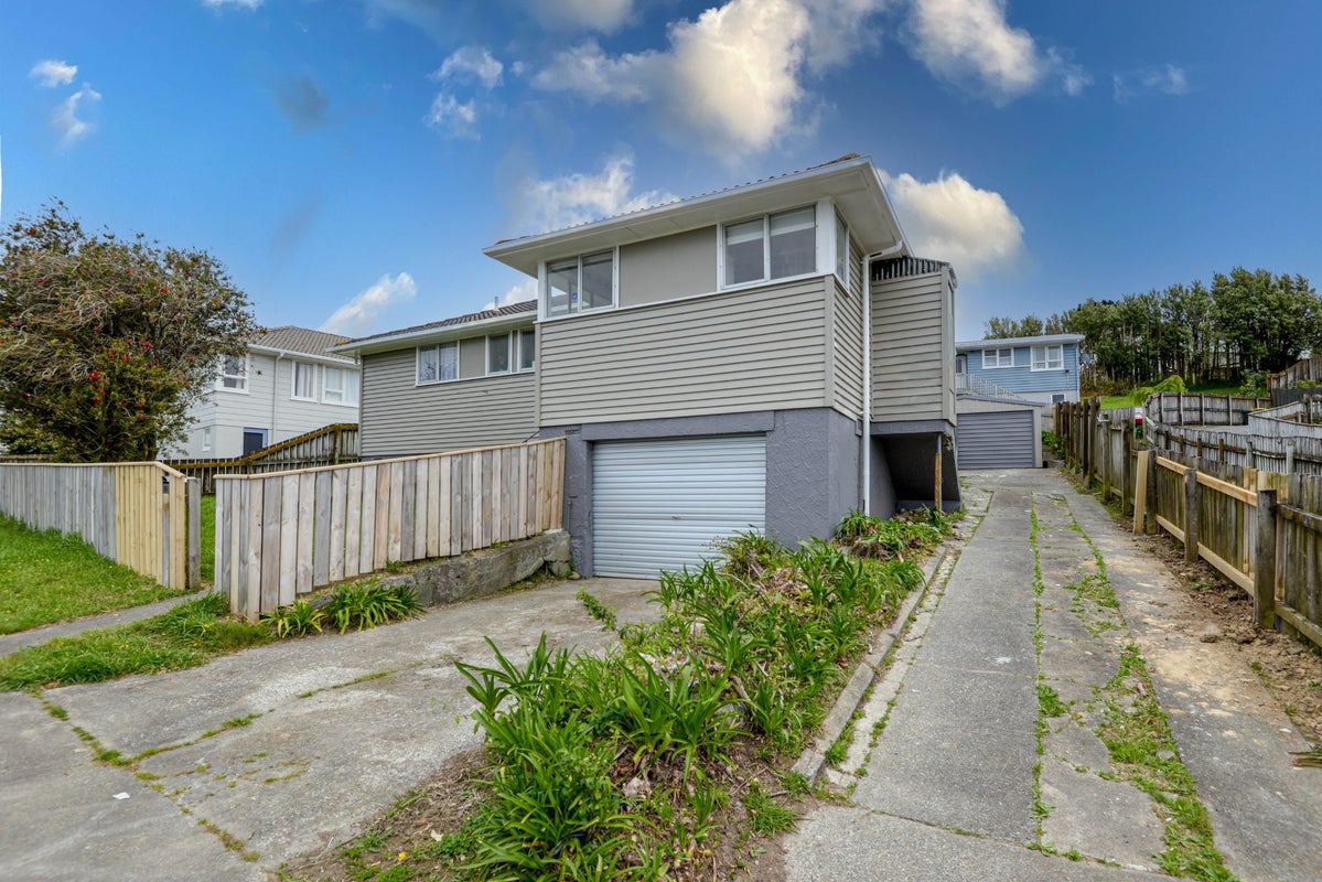 19 Desert Gold Street, Ascot Park, Porirua - Carousel 24