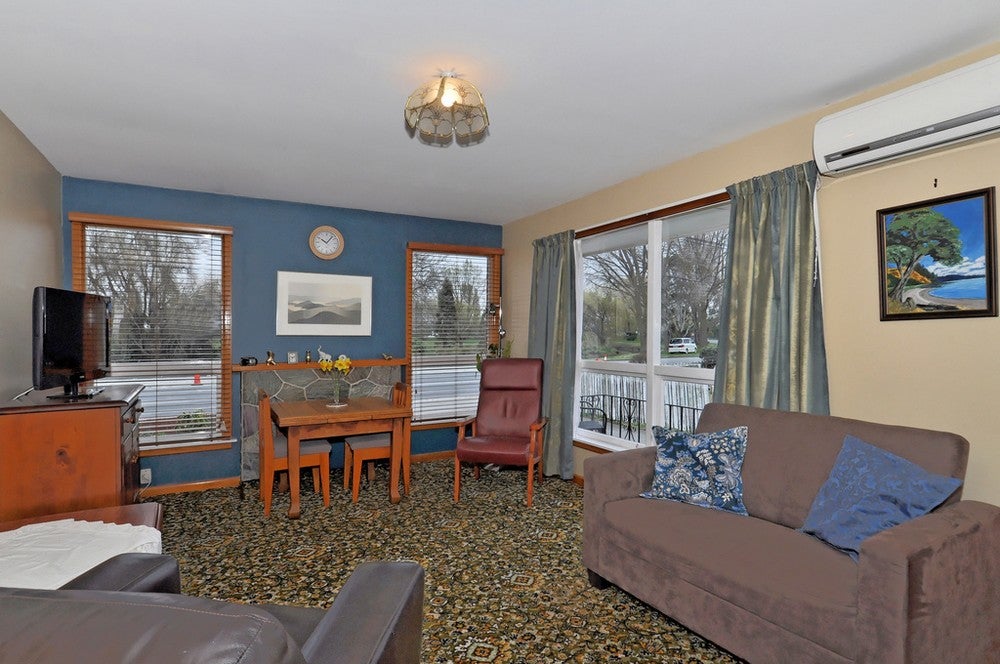 1/102 Wainoni Road, Avondale, Christchurch - Carousel 2