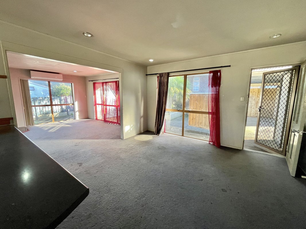 9 Everglade Drive, Goodwood Heights, Auckland - Carousel 2