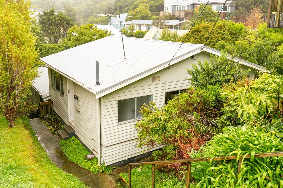5A Orleans Street, Ngaio, Wellington - Carousel 1