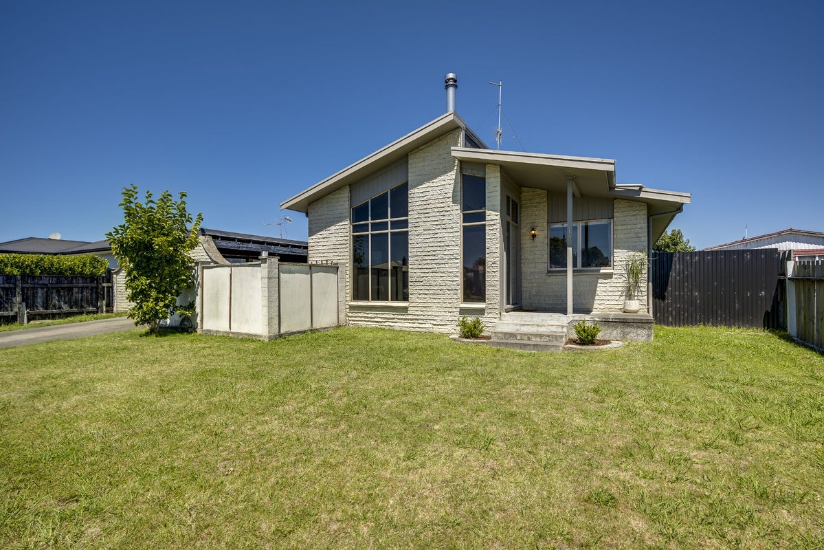 13 Ranfurly Street, Tamatea, Napier - Carousel 1