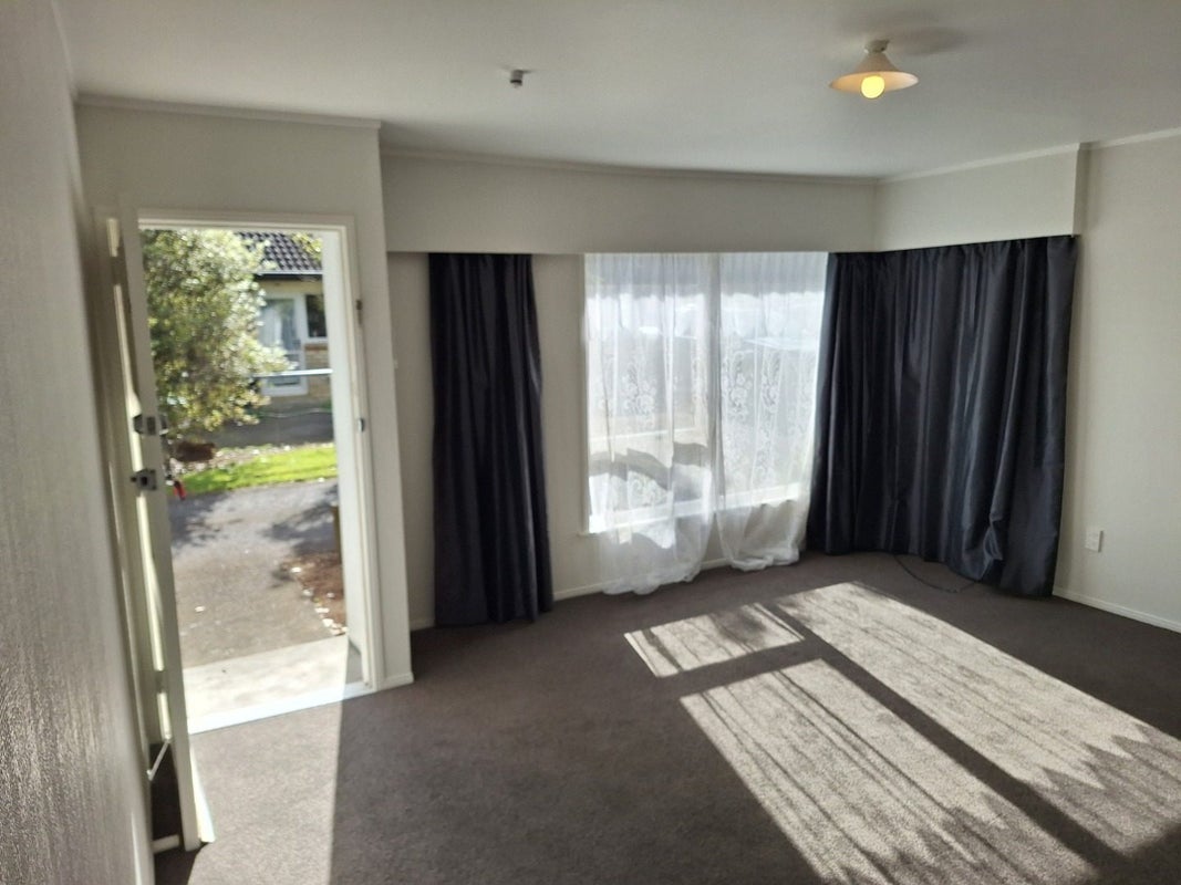 3/52 Puhinui Road, Manukau, Auckland - Carousel 2