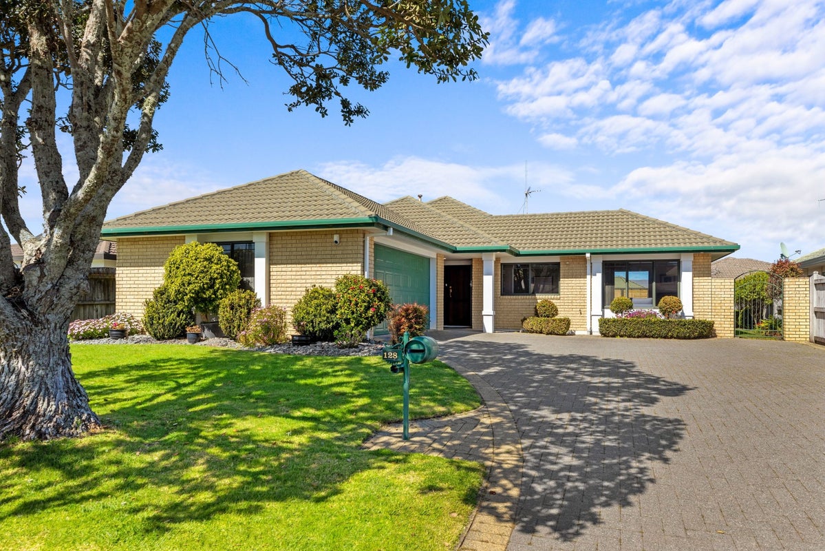 128 Grenada Street, Mount Maunganui, Mount Maunganui - Carousel 1