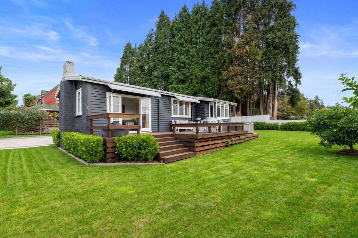 20 Lynbert Road, Lynmore, Rotorua - Carousel 1