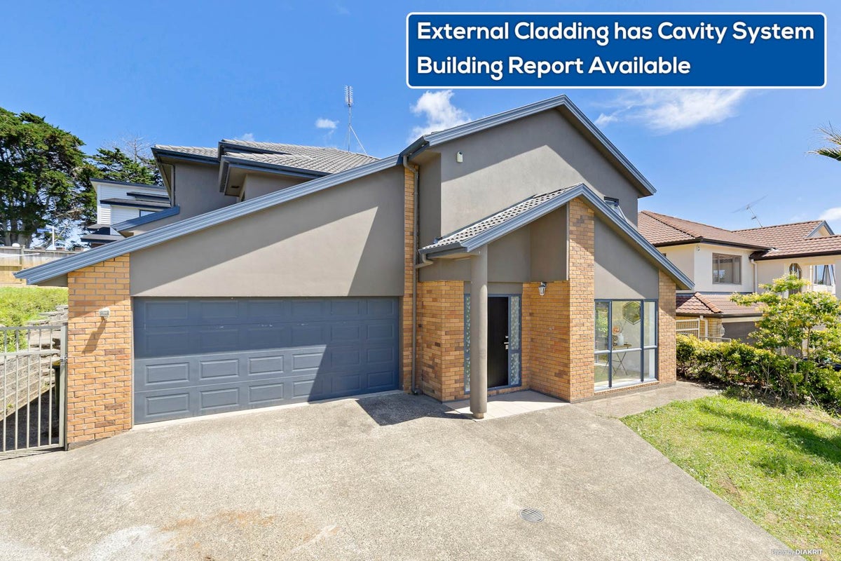 77 Medallion Drive, Oteha, Auckland - Carousel 1