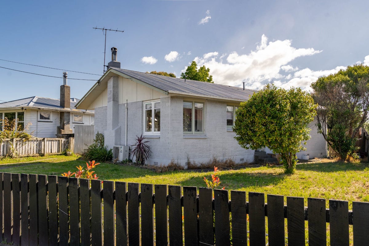 18 Margaret Street, Solway, Masterton - Carousel 1