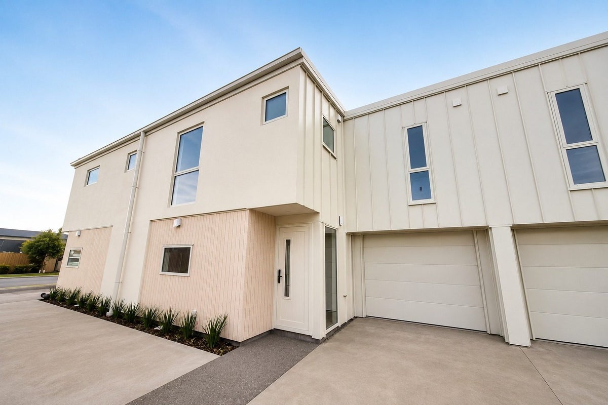 2/36 Evesham Crescent, Spreydon, Christchurch - Carousel 2