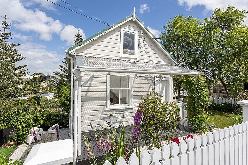 42A Keppell Street, Grey Lynn, Auckland - Carousel 2