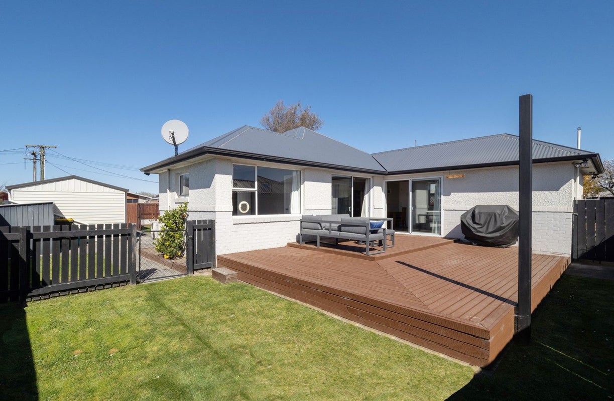 21 OXFORD Street, Hampstead, ASHBURTON - Carousel 1