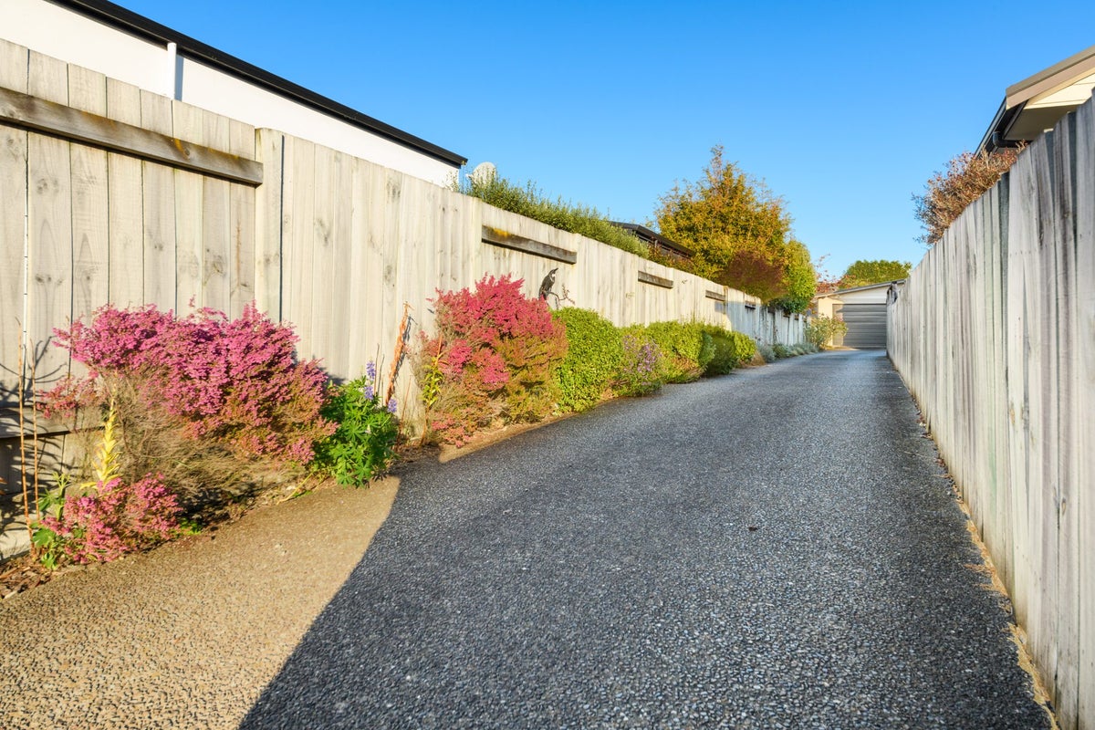7A Jensen Street, Hokowhitu, Palmerston North - Carousel 24