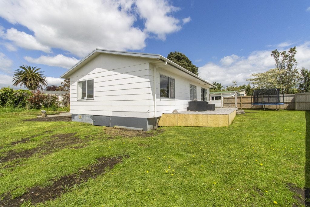 16 Silvan Place, Bell Block, New Plymouth - Carousel 2
