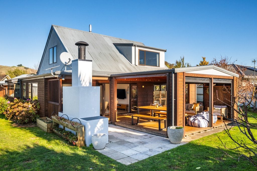 18 Buick Street, Redwoodtown, Blenheim - Carousel 2