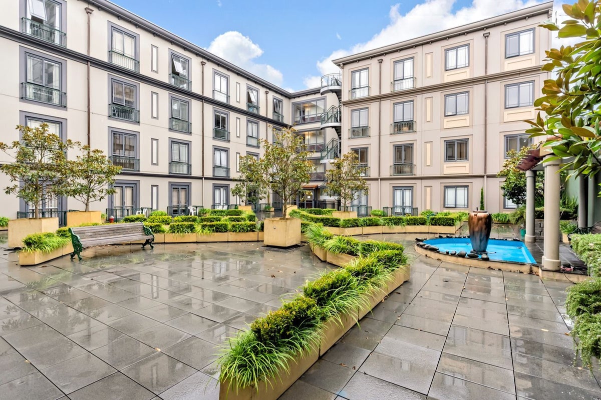 426/184 Symonds Street, Grafton, Auckland - Carousel 13