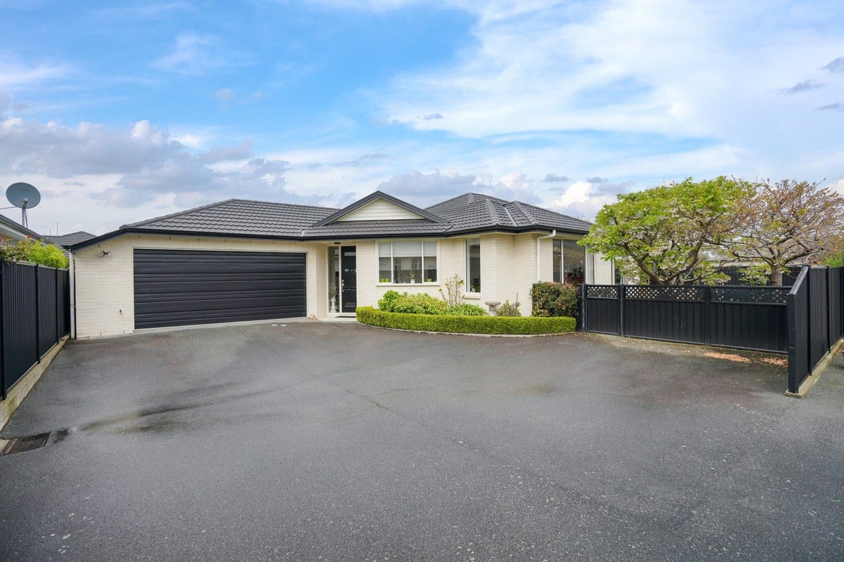 151 George Street, Windsor, Invercargill - Carousel 1