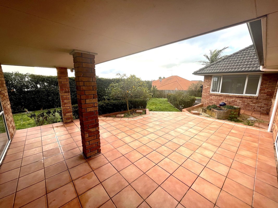 30 Westerham Drive, Dannemora, Auckland - Carousel 19