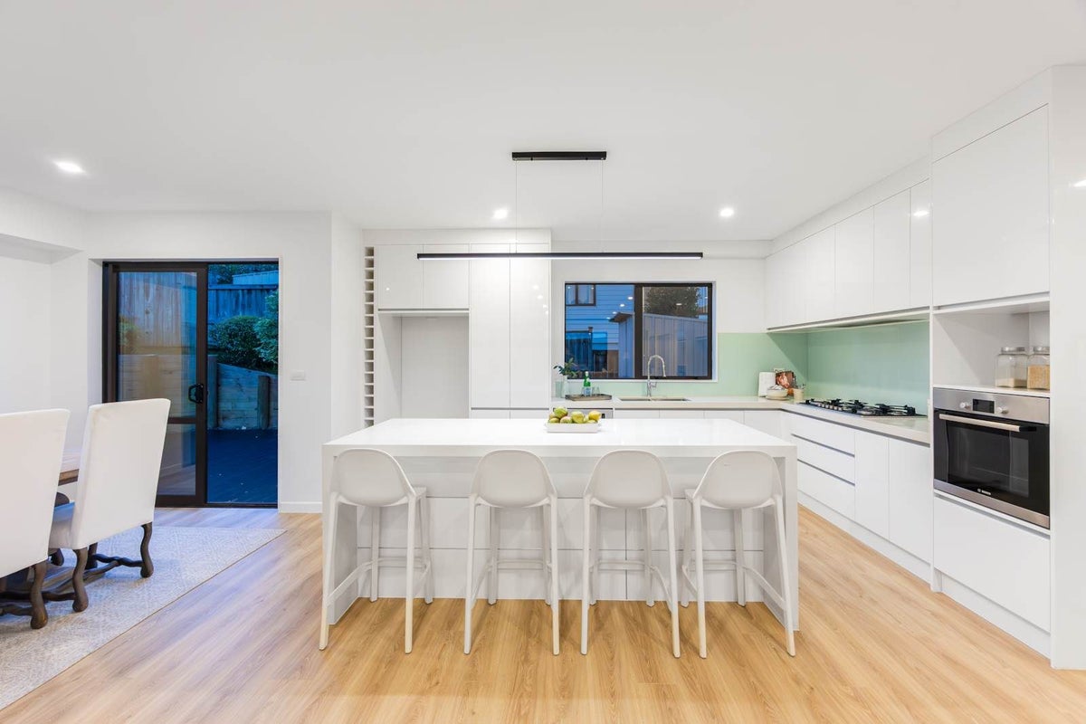 63 Golden Morning Drive, Albany Heights, Auckland - Carousel 2