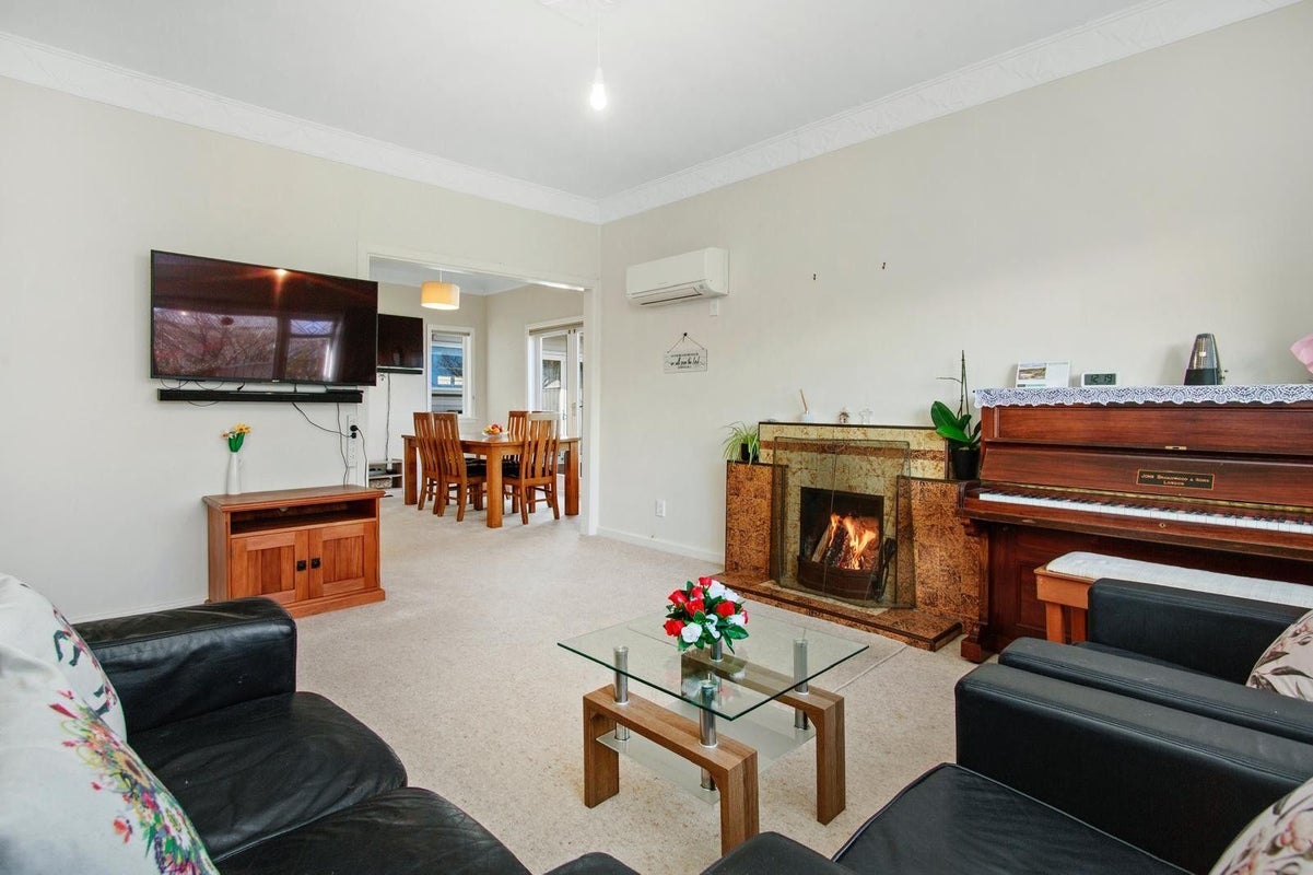 5 Meadows Avenue, Waiwhetu, Lower Hutt - Carousel 2