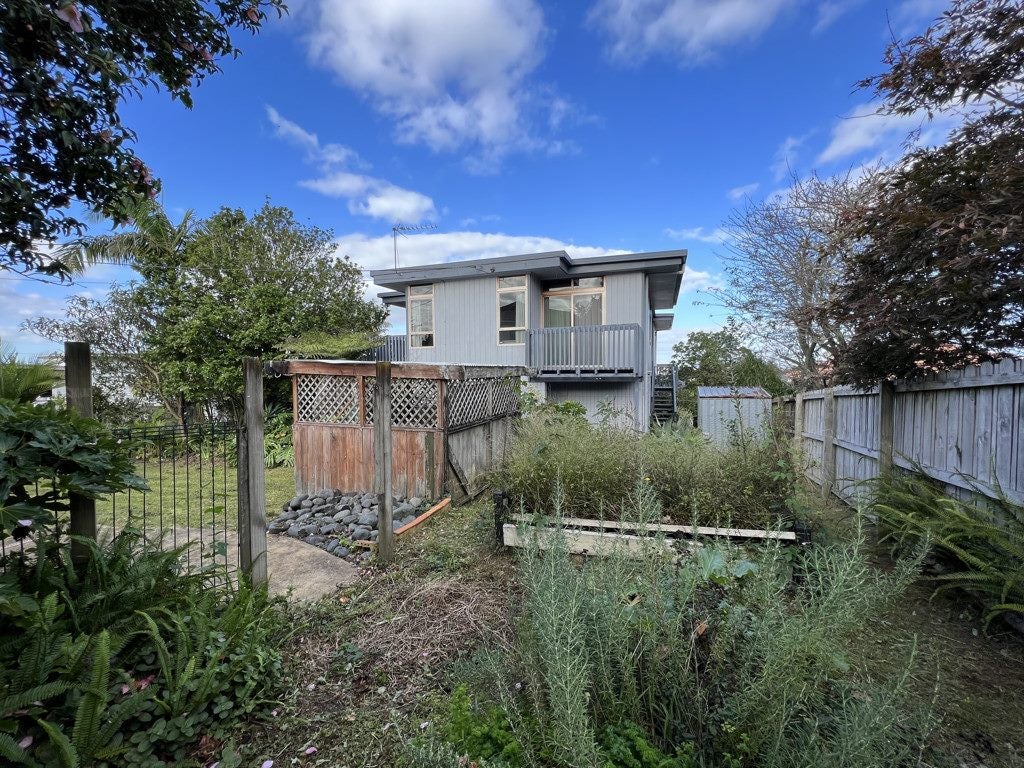 257 Royal Road, Massey, Auckland - Carousel 31