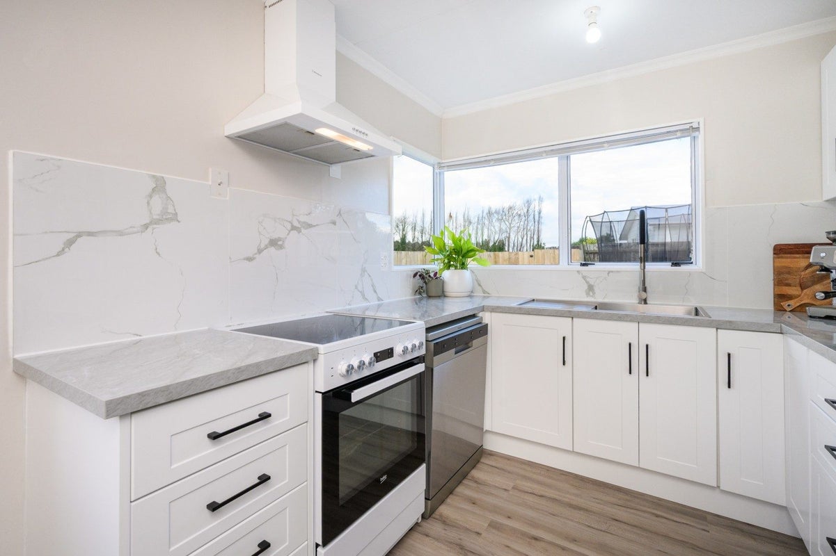 56A Newton Place, Westbrook, Palmerston North - Carousel 2