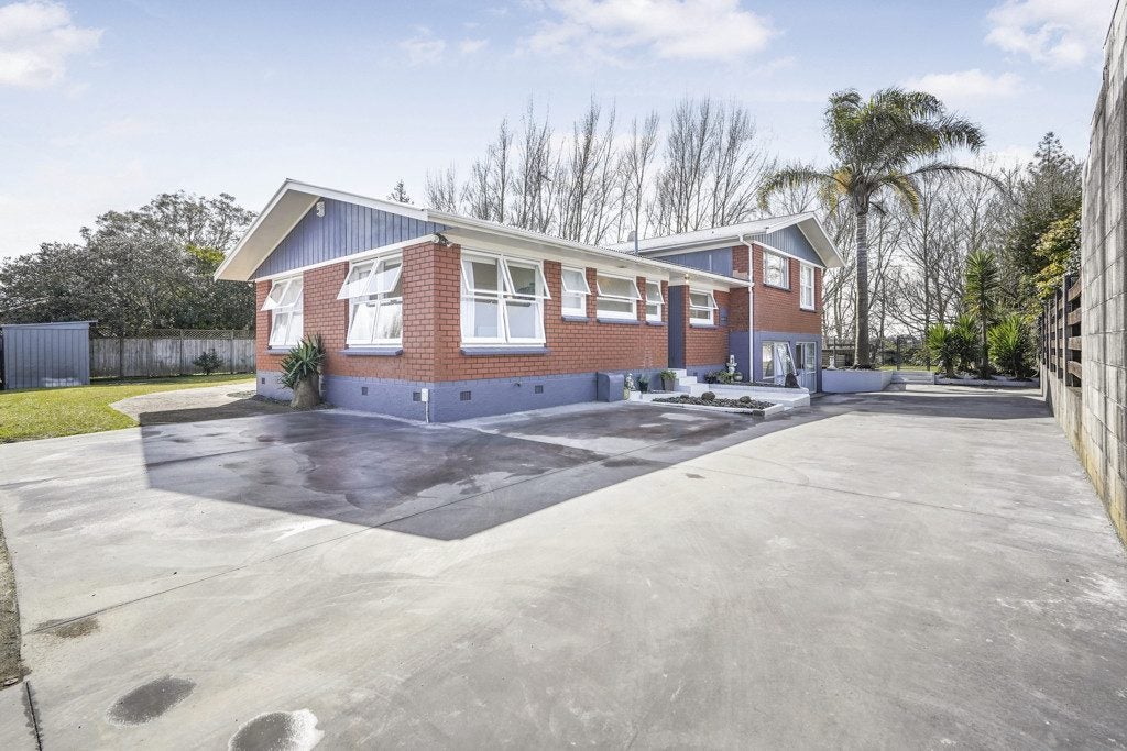 125 Fitzroy Avenue, Fitzroy, Hamilton - Carousel 1