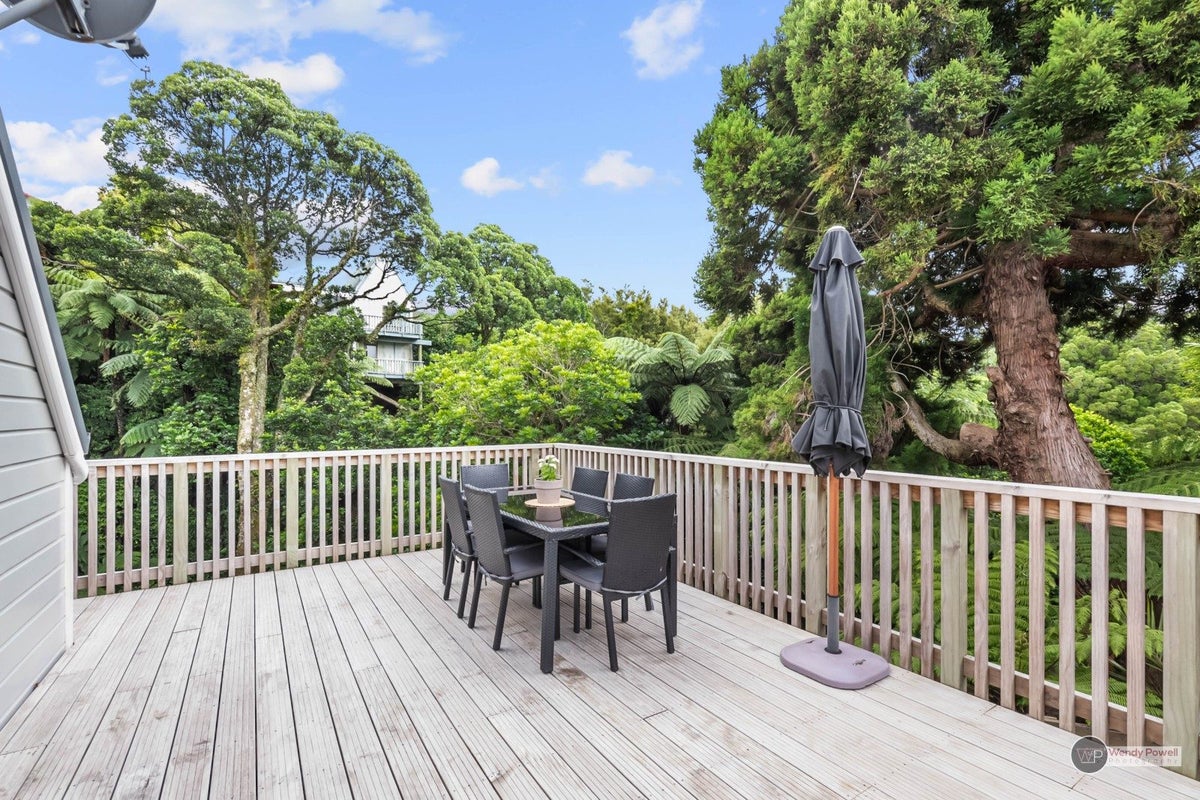 44 Harbour View Road, Harbour View, Lower Hutt - Carousel 2