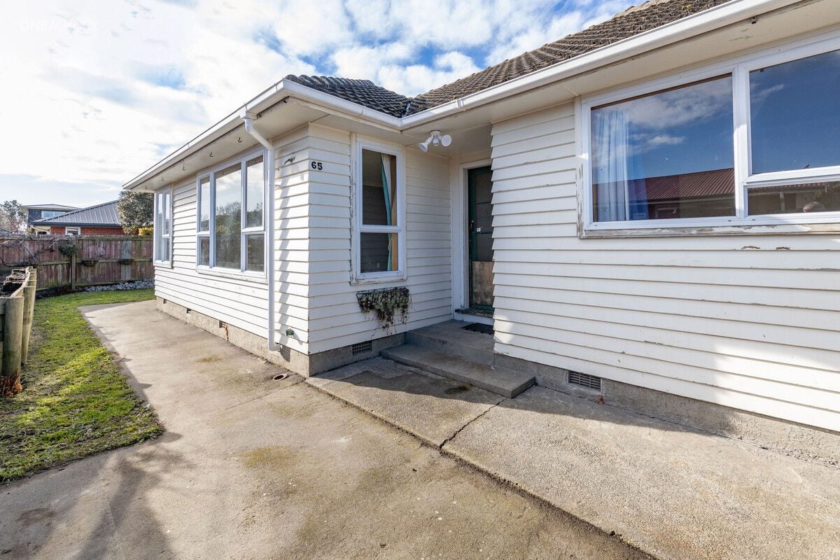 1/65 Daniels Road, Redwood, Christchurch - Carousel 2
