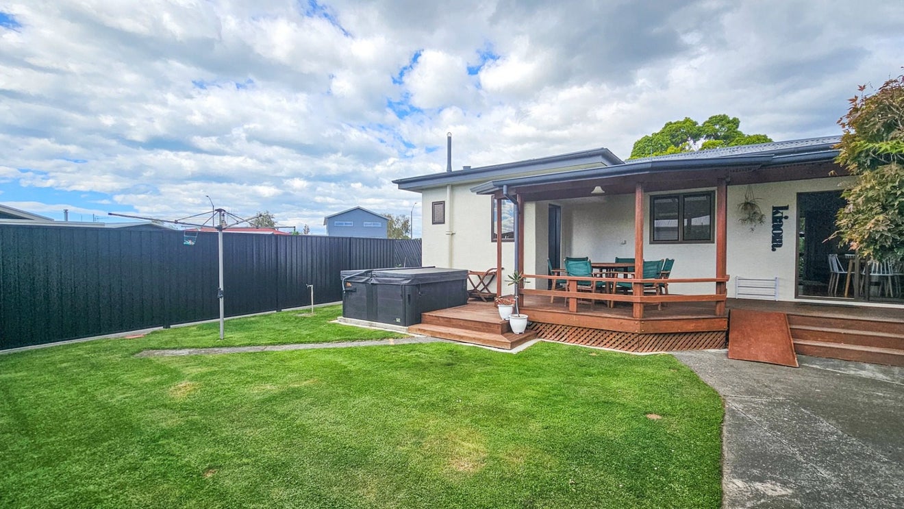 6 Wharerangi Road, Tamatea, Napier - Carousel 1