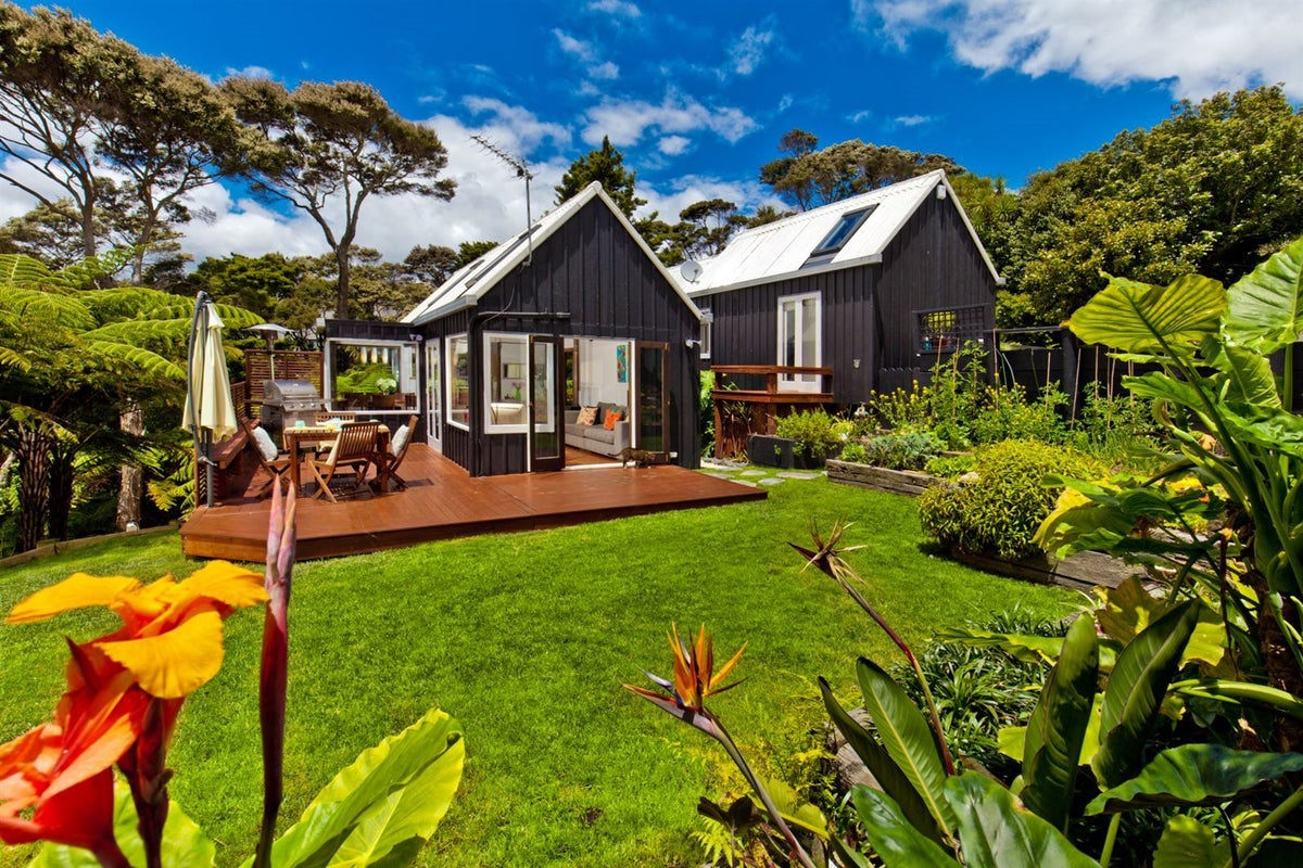 3/15A Beatrice Avenue, Hillcrest, Auckland - Carousel 1