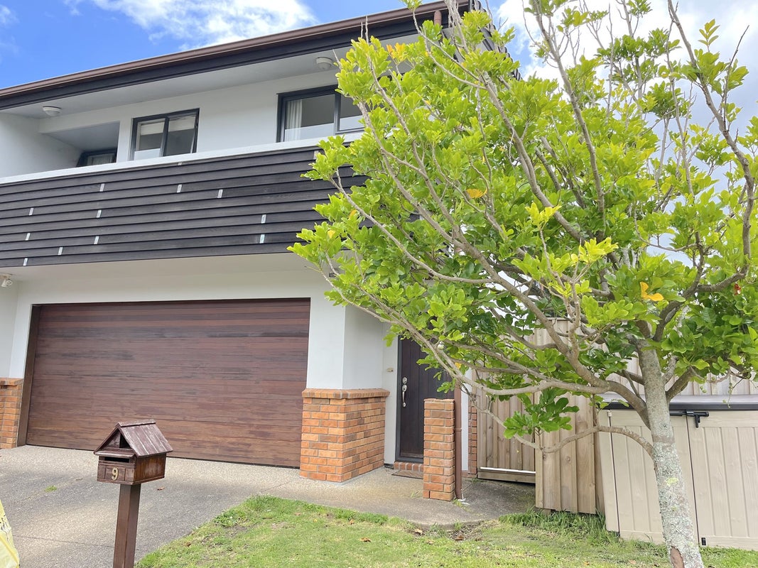 9 Greenbough Lane, Greenhithe, Auckland - Carousel 1