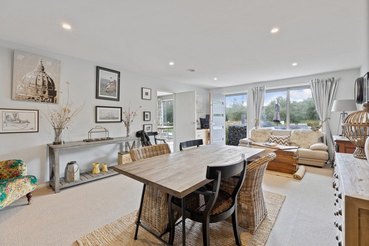 61 Calders Road, Christchurch - Carousel 2