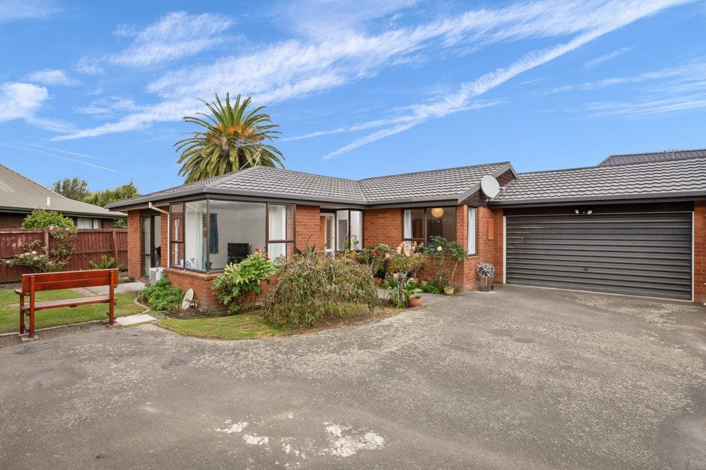 2/30 Townshend Crescent, Halswell, Christchurch - Carousel 1