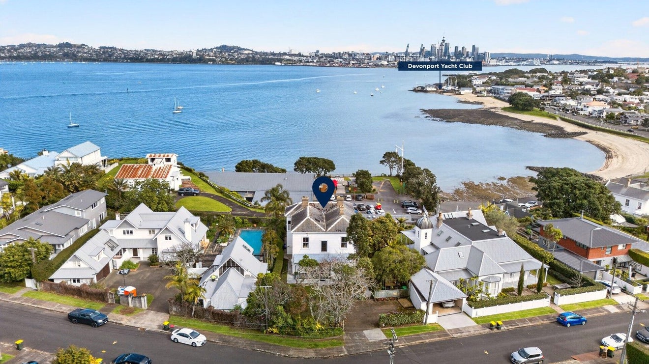 16 Jubilee Avenue, Devonport, Auckland - Carousel 2