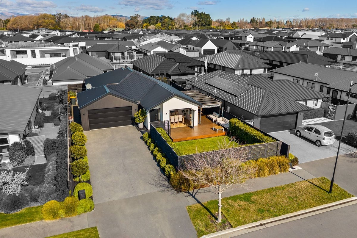 32 McKerrow Street, Marshland, Christchurch - Carousel 1